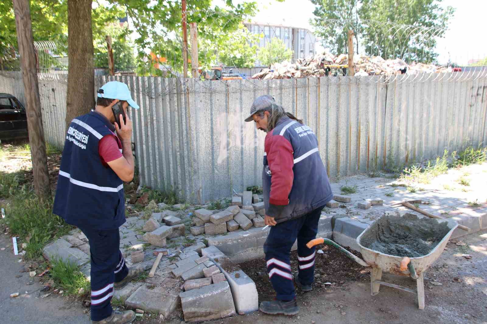 Belediye ekiplerinden yoğun mesai