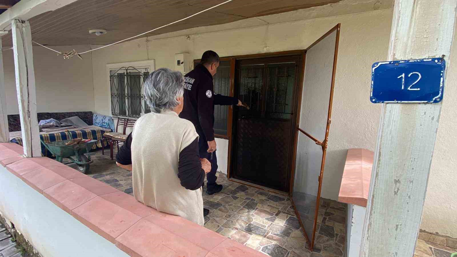 Kendisinden haber alınamayan kadın son anda kurtarıldı
