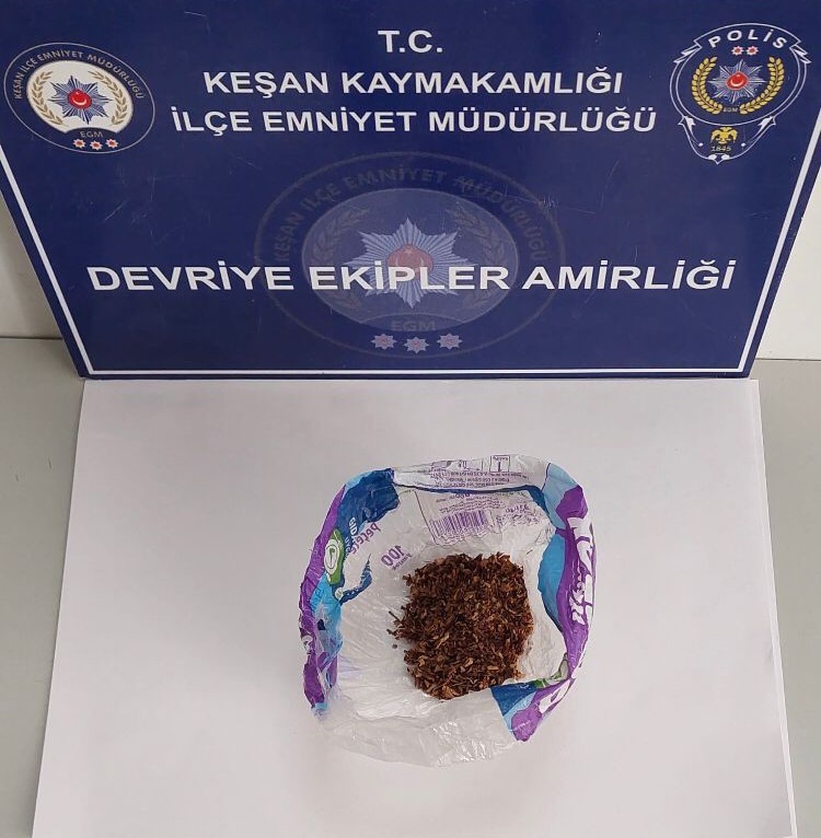 Keşan&rsquo;da 2 ş&uuml;phelinin &uuml;st aramasında 20,63 gram uyuşturucu ele ge&ccedil;irildi
