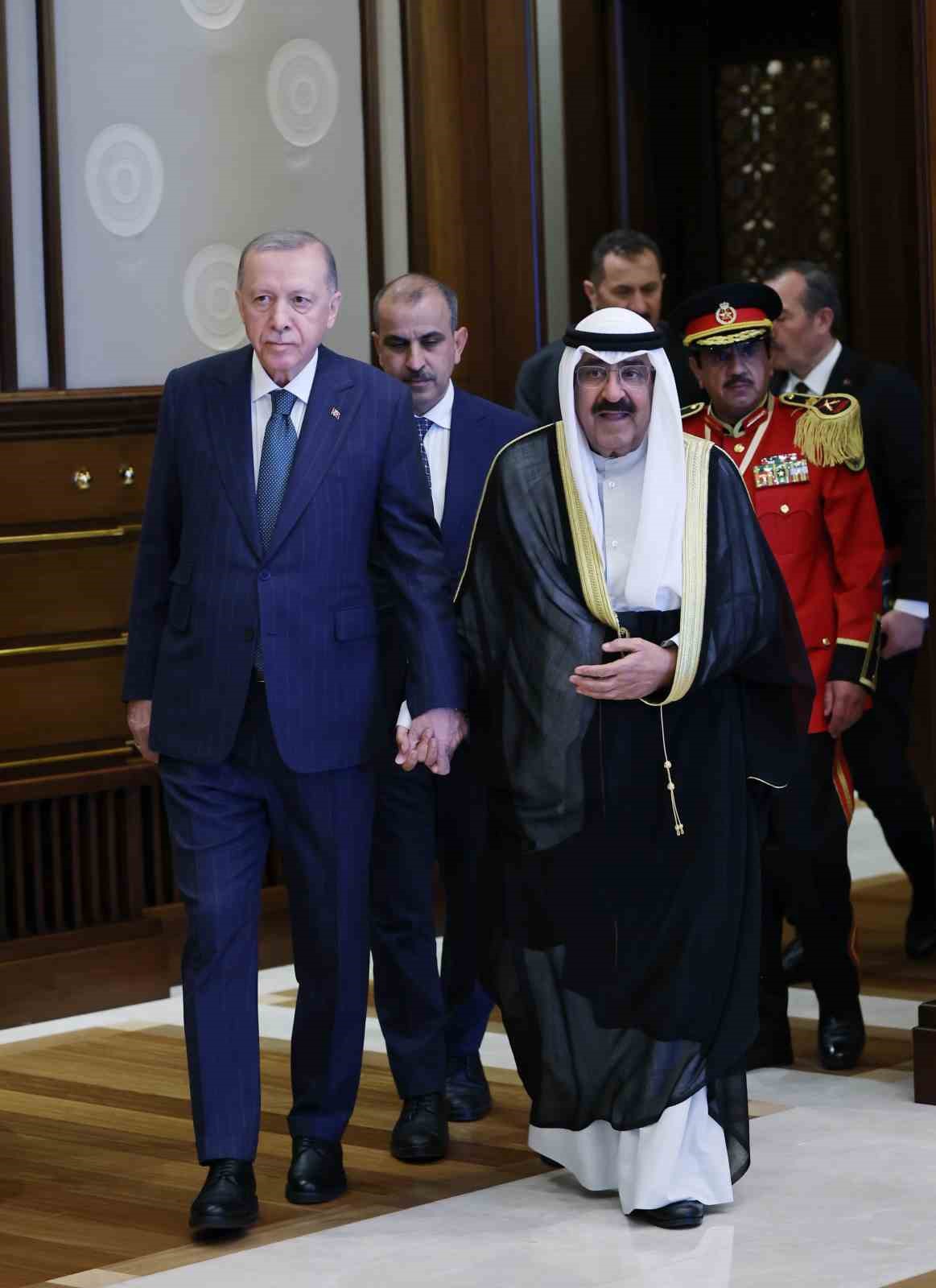 Cumhurbaşkanı Erdoğan, Kuveyt Emiri El Sabah ile bir araya geldi 