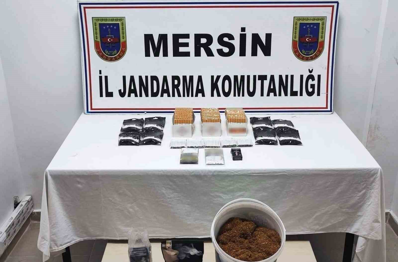 Mersin’de kaçak makaron operasyonu: 2 gözaltı