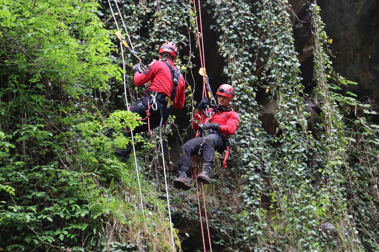 Jandarmadan nefes kesen tatbikat
