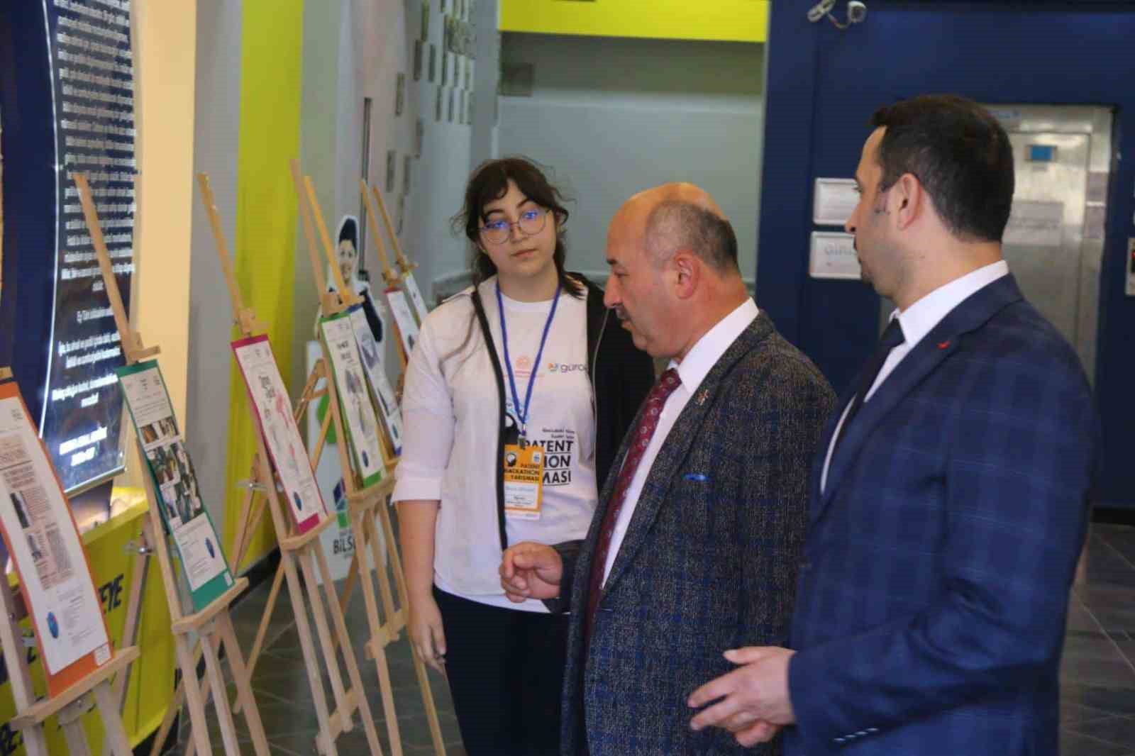 K&uuml;tahya BİLSEM&rsquo;de Bilim Fuarı a&ccedil;ıldı
