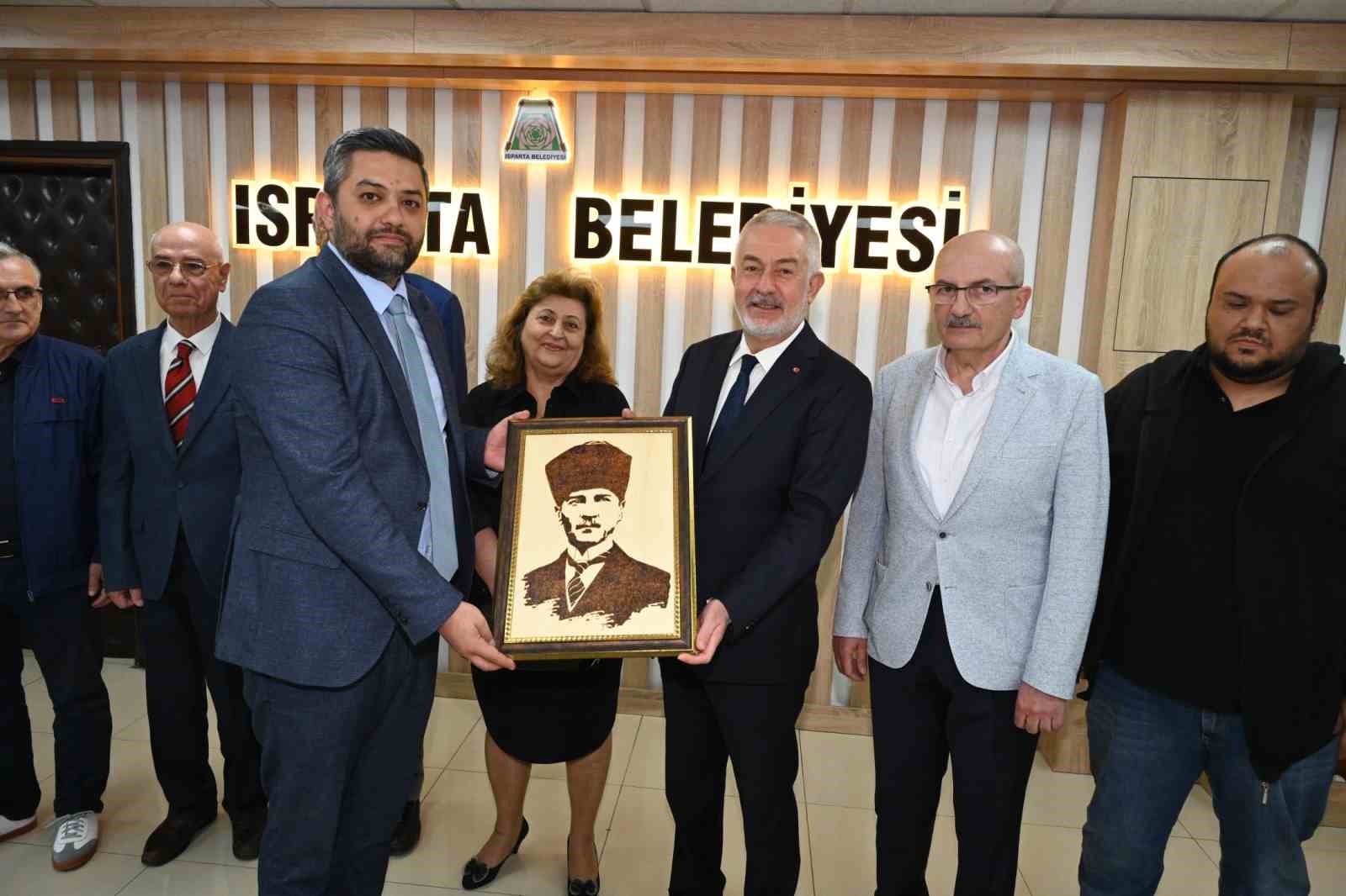 Başkan Başdeğirmen: "Yaşlı vatandaşlarımıza kucak açıyorsunuz"