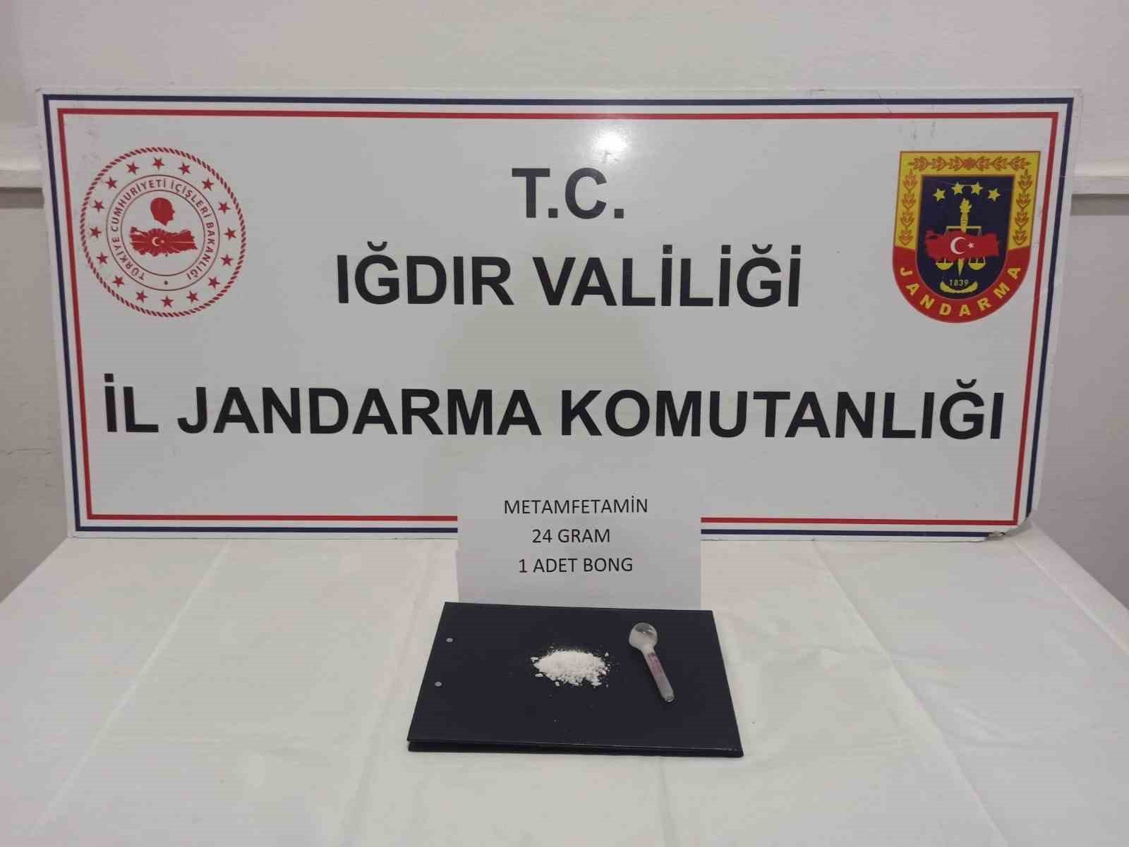 Iğdır’da uyuşturucu ticareti yapan 3 kişi tutuklandı
