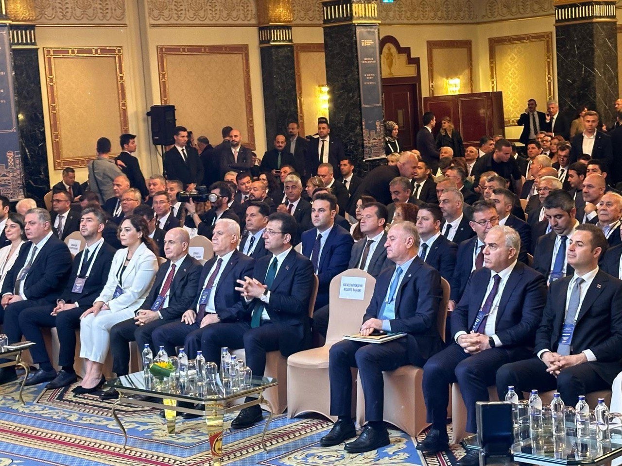 Başkan Gürel Marmara Belediyeler Birliği Genel Kurulu’na katıldı
