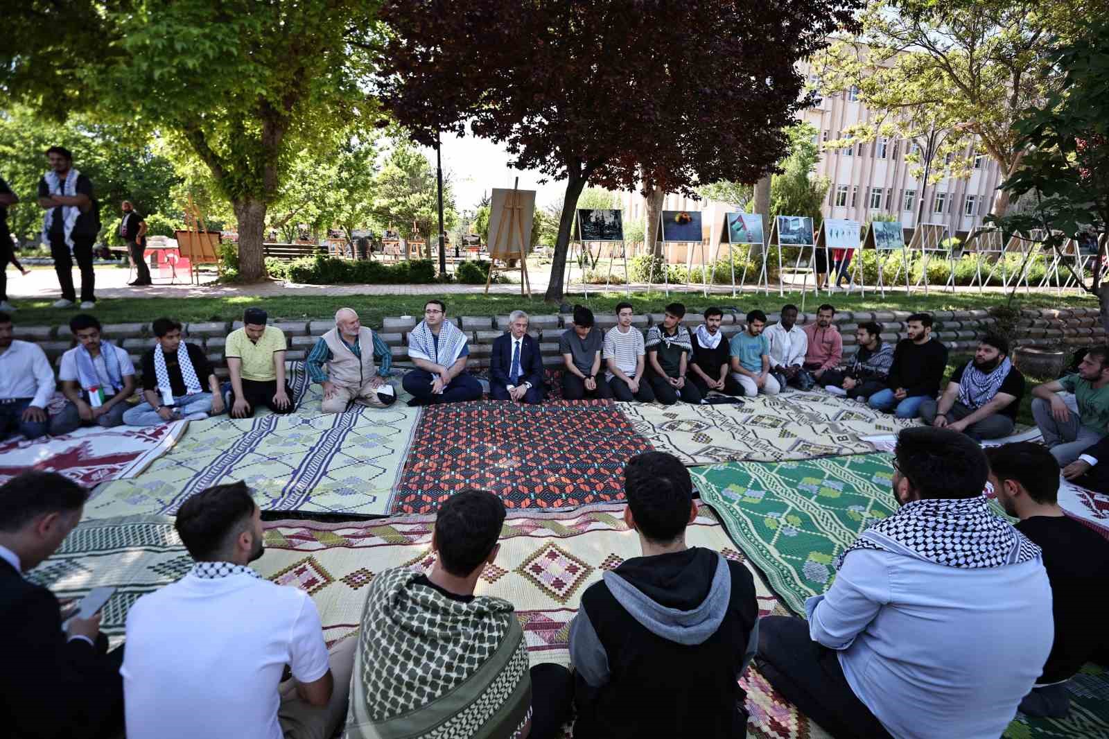 Tahmazoğlu İsrail’i protesto eden üniversite öğrencilerine destek verdi