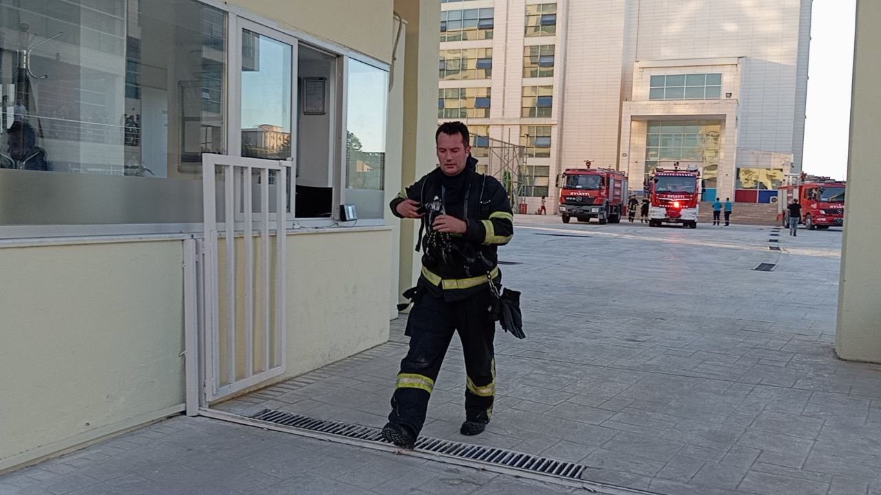Kız öğrenci yurdunda yangın paniği