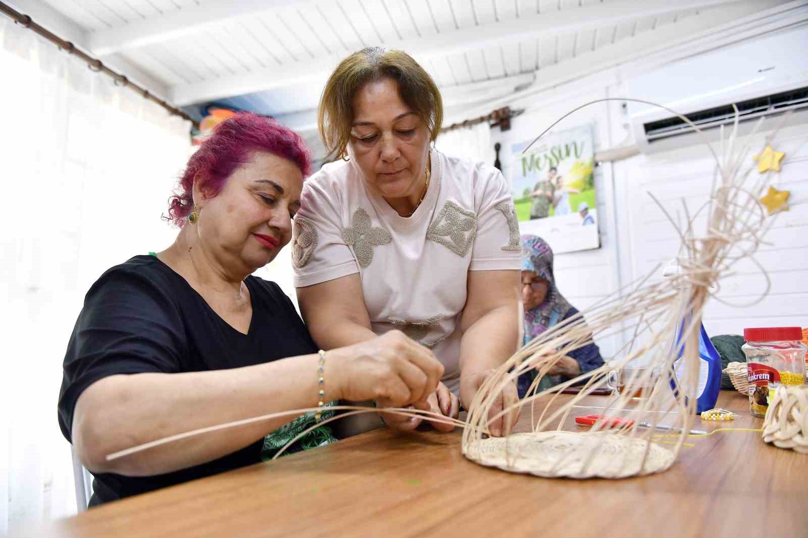 Engelsiz Yaşam Merkezi’nden hem çocuklar, hem de aileleri faydalanıyor
