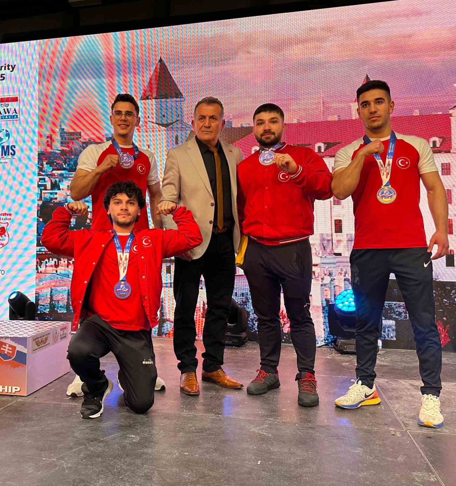 Avrupa Bilek Güreşi Şampiyonası’nda Sakaryalı gençten gururlandıran başarı
