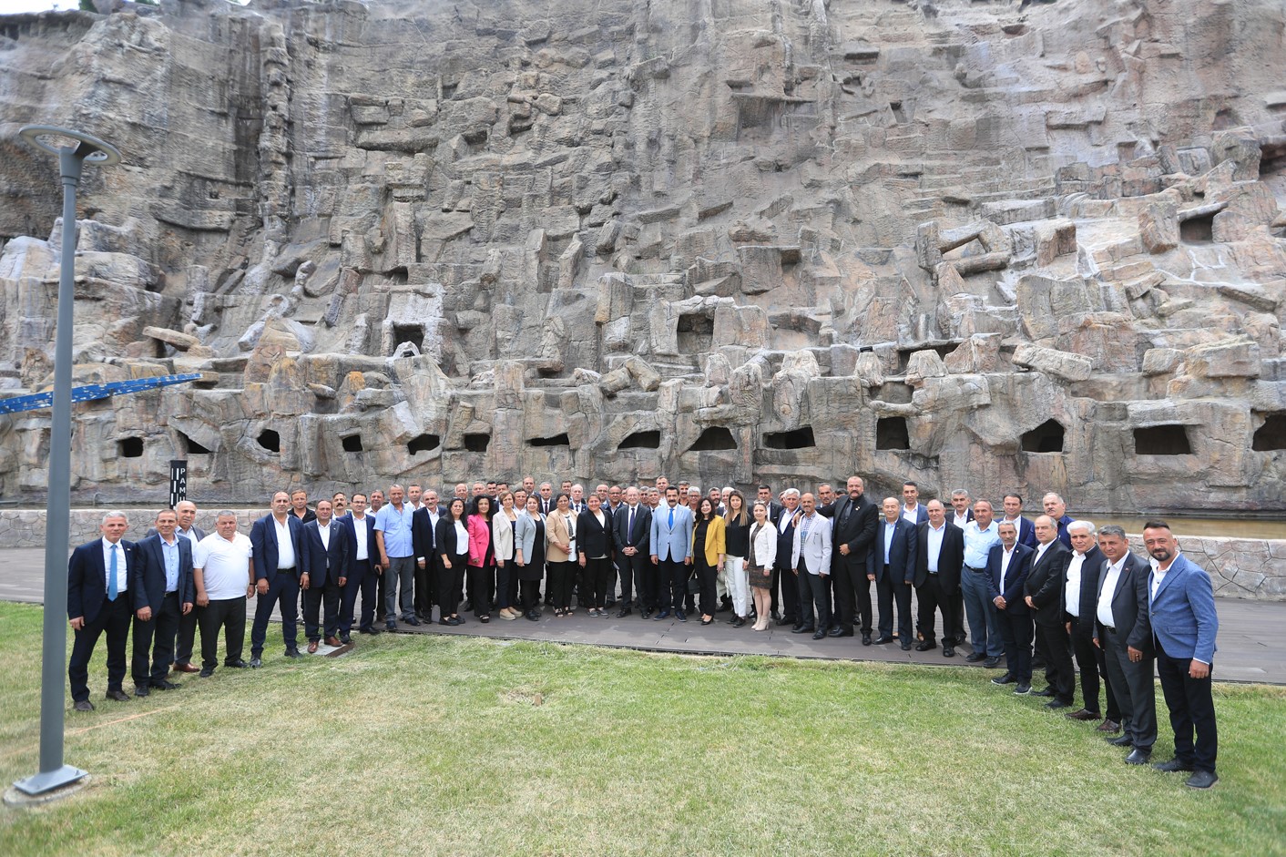 Başkan Ertemur; &ldquo;Pamukkale&rsquo;mizi hep birlikte g&uuml;zelleştireceğiz&rdquo;

