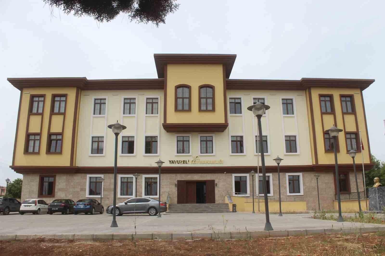 Yavuzeli’nde yeni kaymakamlık binası hizmete açıldı