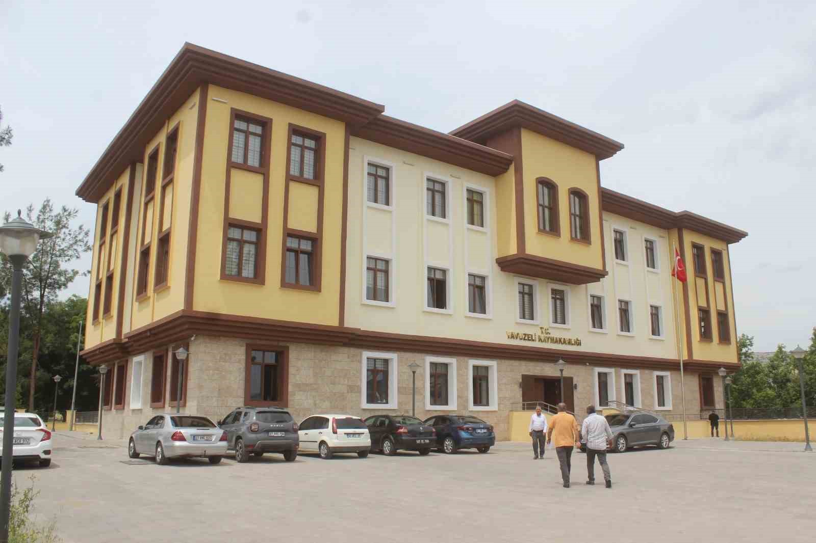 Yavuzeli’nde yeni kaymakamlık binası hizmete açıldı