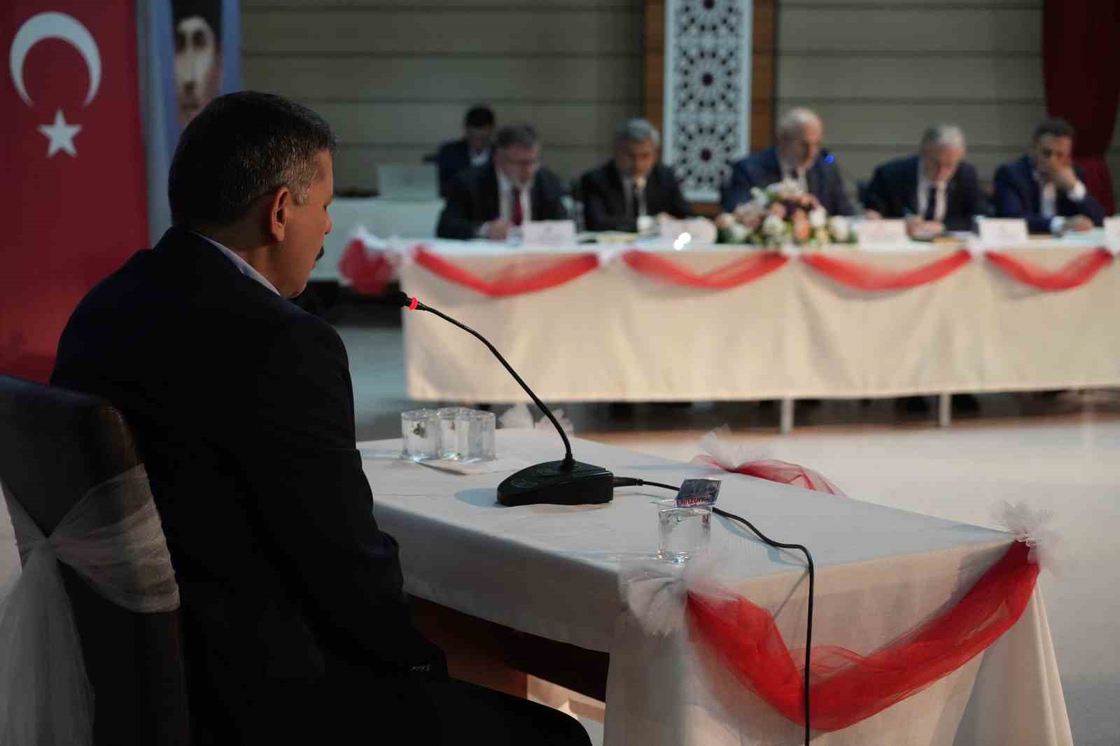 Hafız Vali, &ldquo;Hafız Kal&rdquo; yarışmasının birincisi oldu
