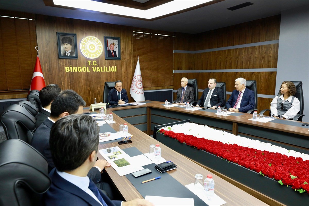 Bingöl Valisi Usta: "Jeotermal kaynaklar açısından son derece zengin bir coğrafyaya sahibiz"
