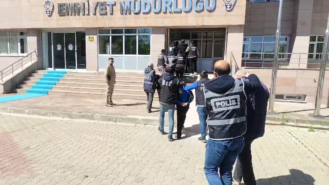 Yozgat’ta "Narkoçelik-15" operasyonunda 10 zanlı tutuklandı
