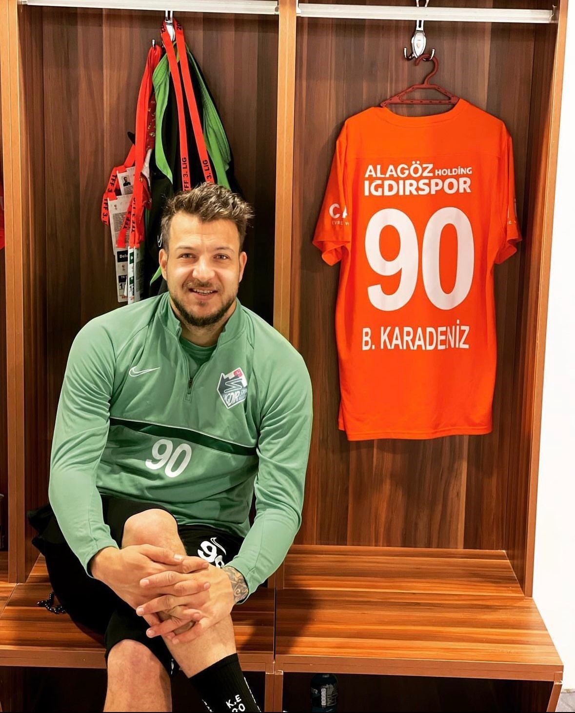 Eski sevgilisini darp ettiği iddia edilen Batuhan Karadeniz&rsquo;in yargılanmasına başlandı
