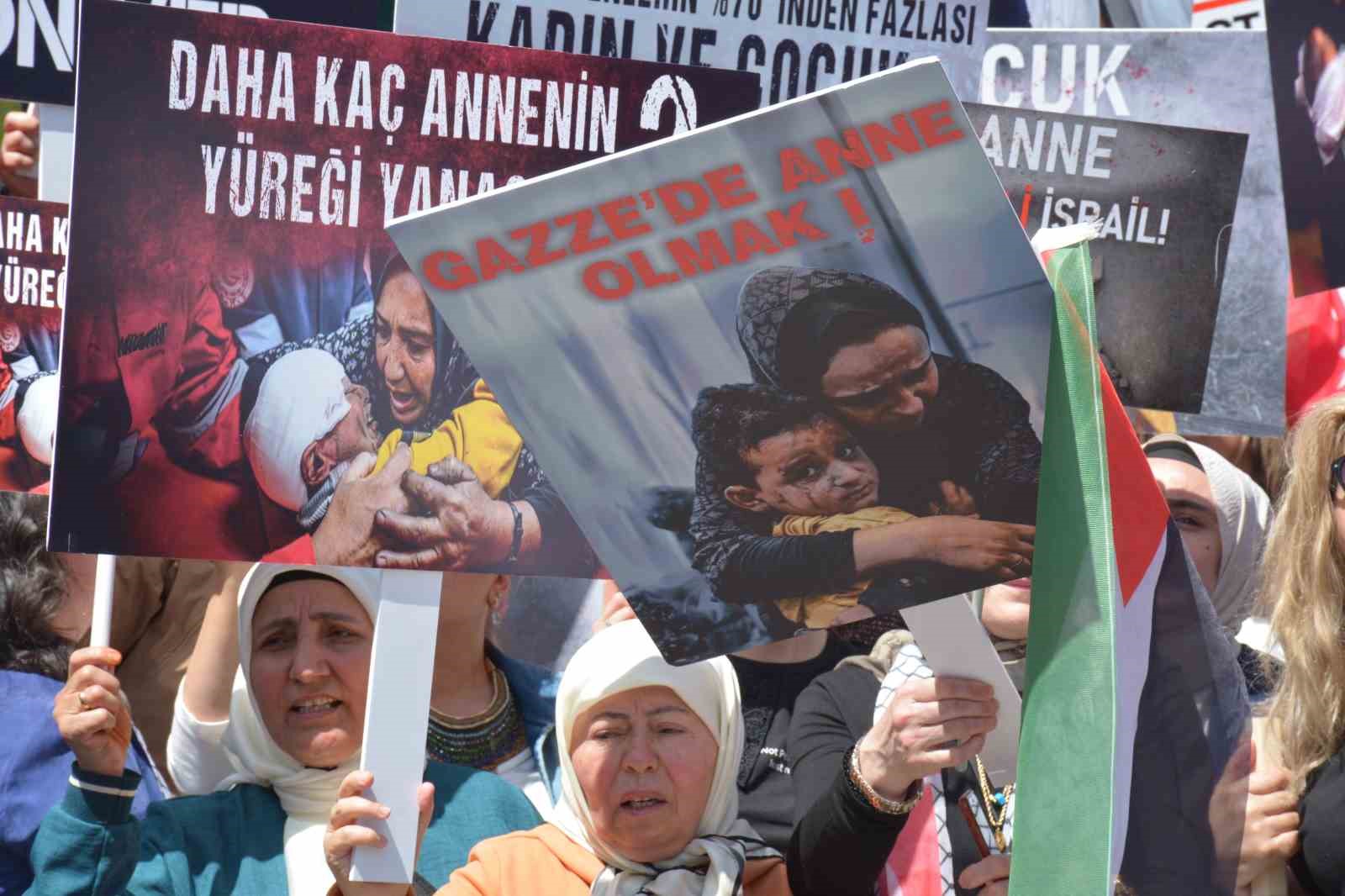 AK Parti Kadın Kolları 81 ilde İsrail’i protesto etti
