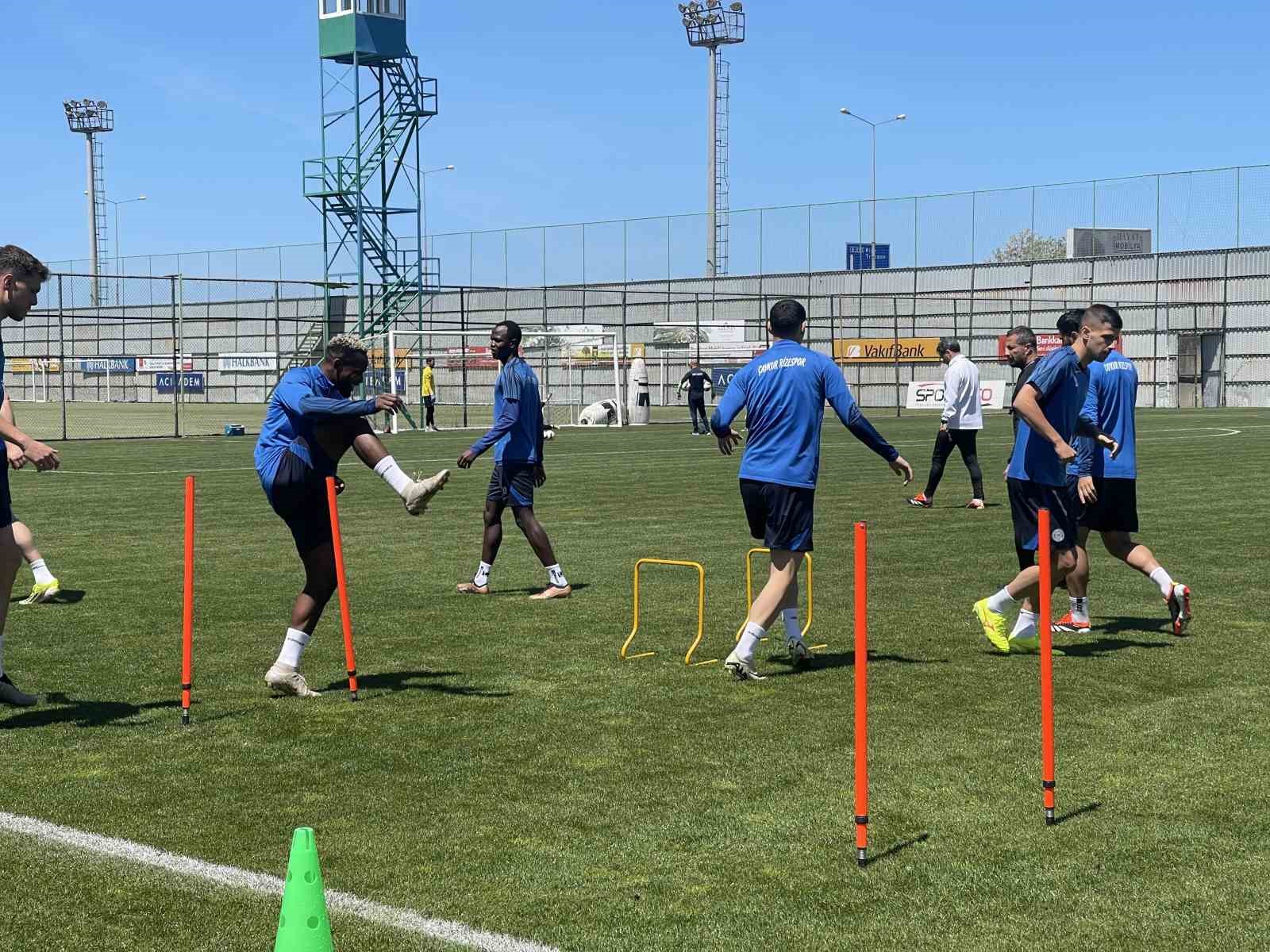 Çaykur Rizespor, Pendikspor maçı hazırlıklarını sürdürdü
