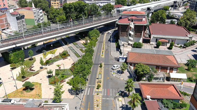 Kağıthane&rsquo;de kentsel d&ouml;n&uuml;ş&uuml;m devam ediyor
