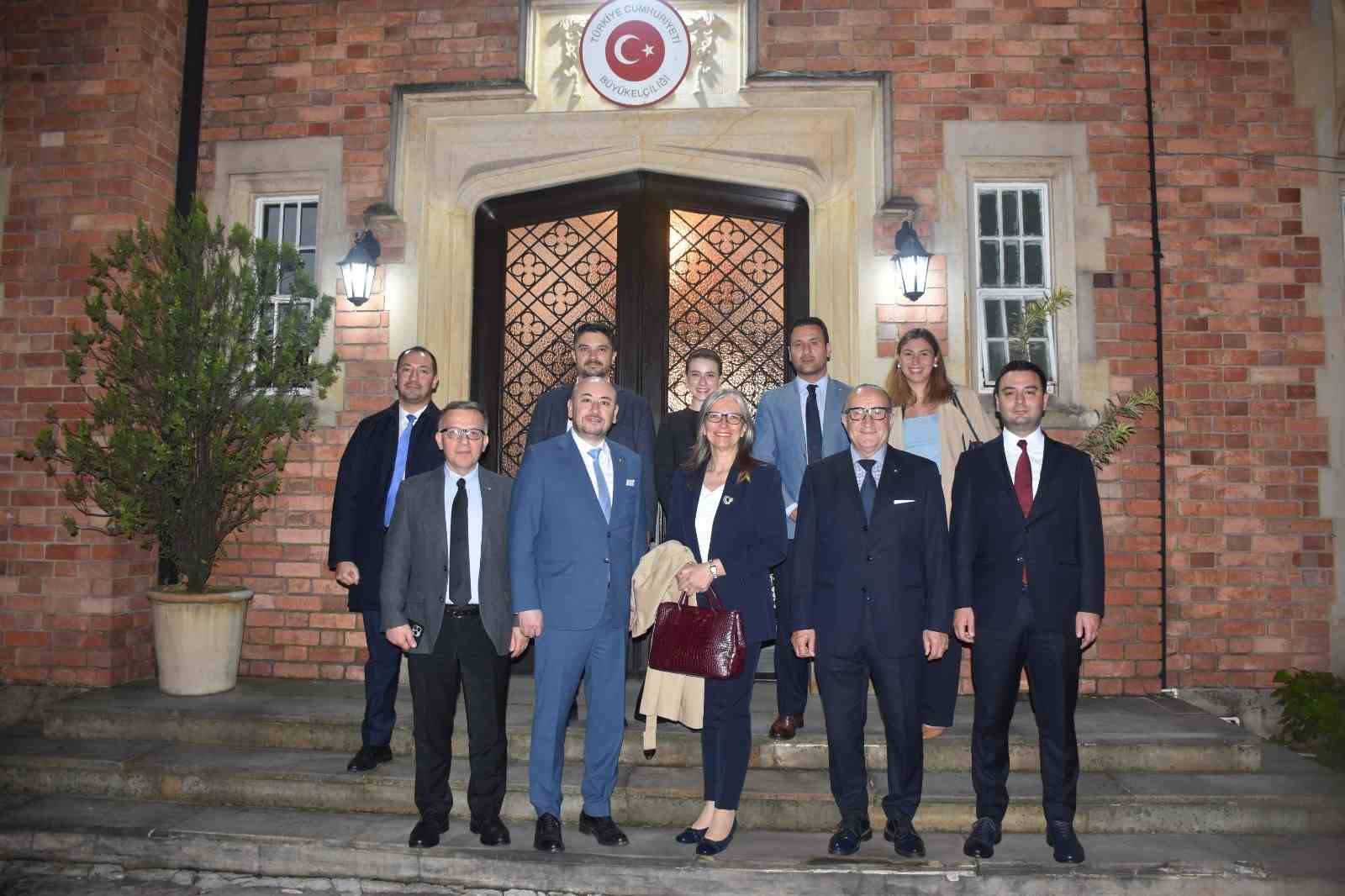 AYTO Başkanı Ülken, Kolombiya’da Türk iş dünyasını temsil etti
