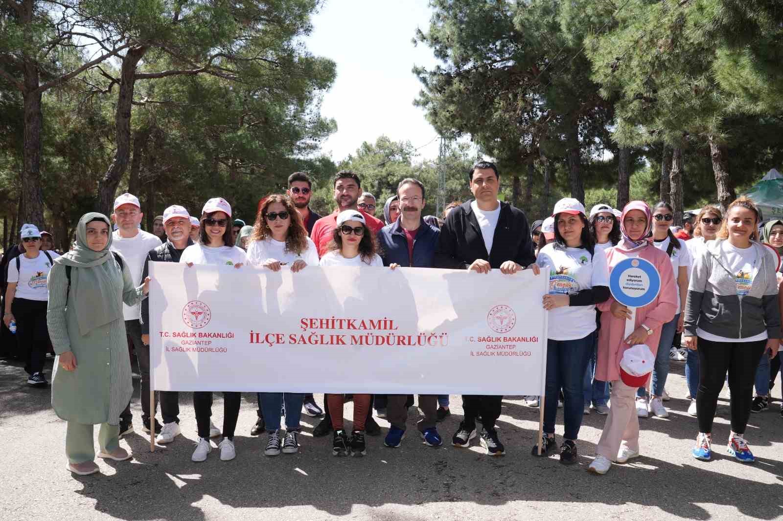Yılmaz, sağlıklı yaşamı teşvik etmek i&ccedil;in y&uuml;r&uuml;d&uuml;
