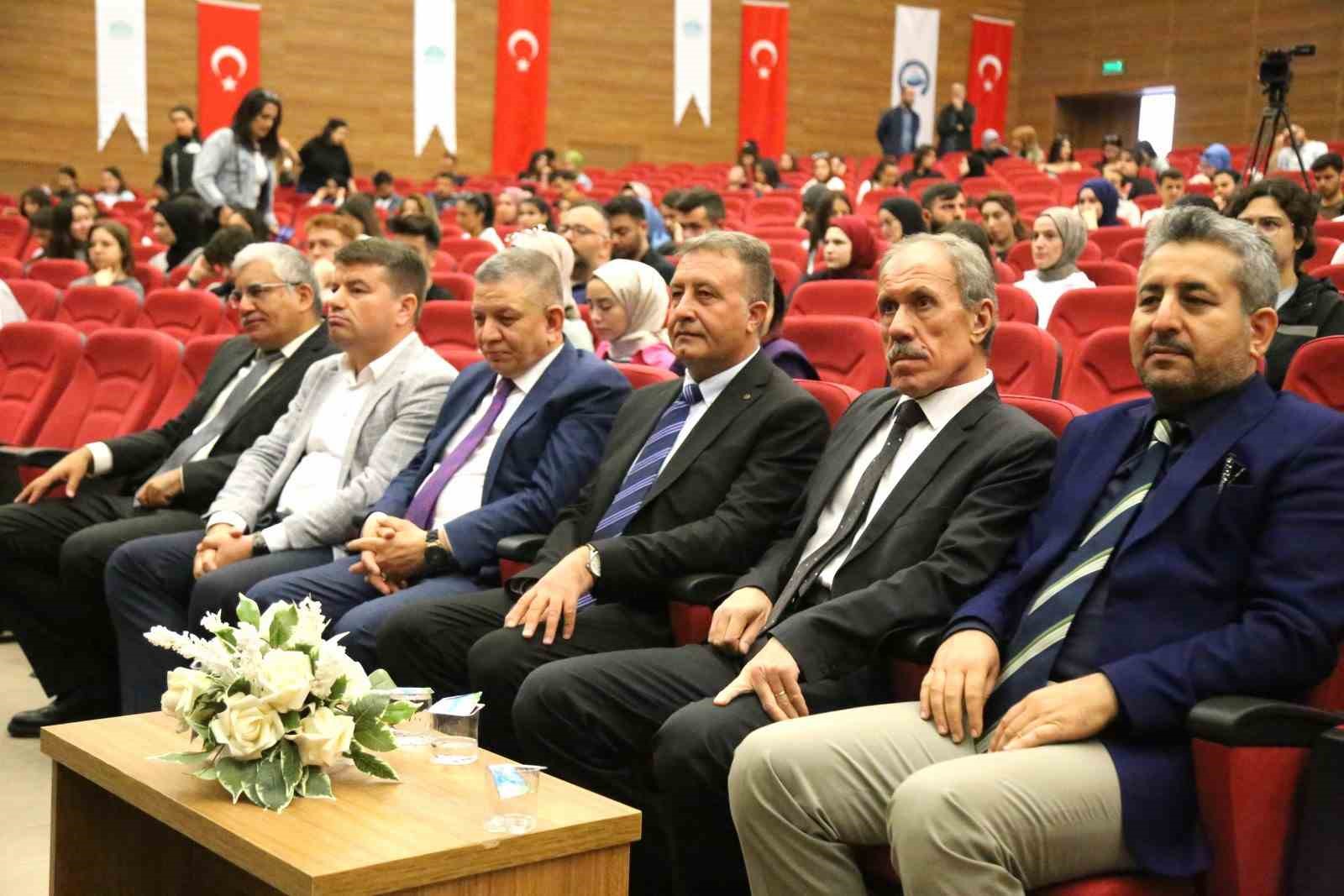 AS&Uuml;&rsquo;de &ldquo;T&uuml;rkiye &Uuml;zerine Oynanan Oyunlar&rdquo; konferansı
