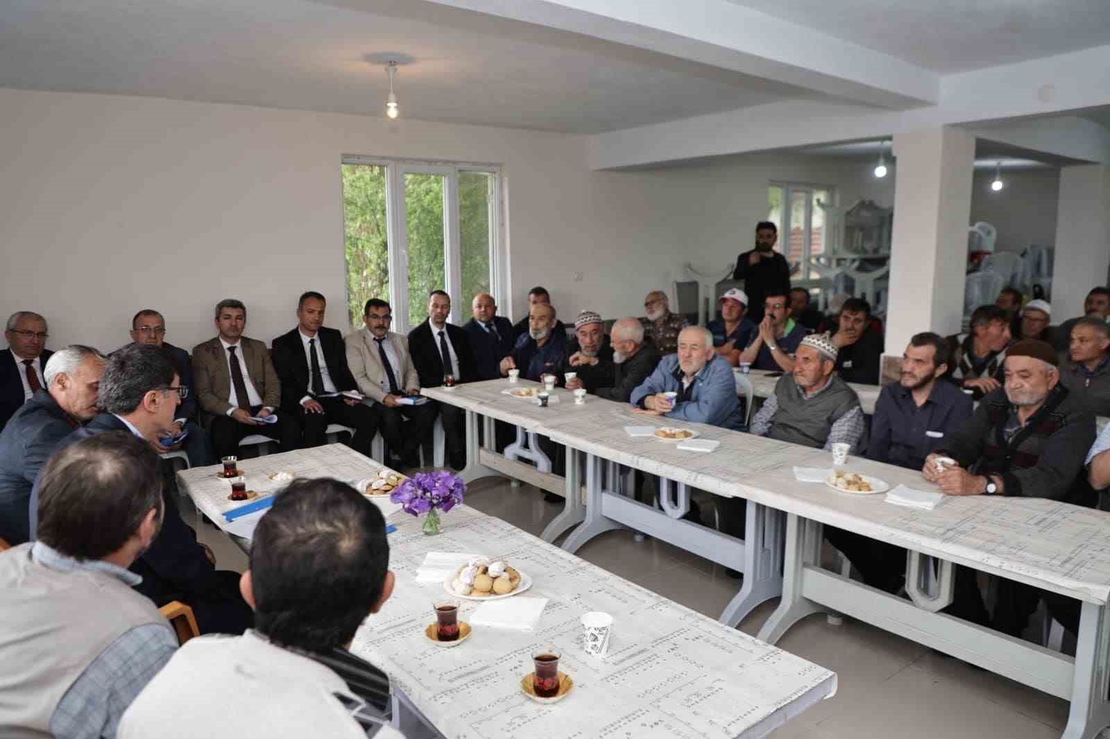 Başkan Kahveci mahalle ziyaretlerine devam ediyor
