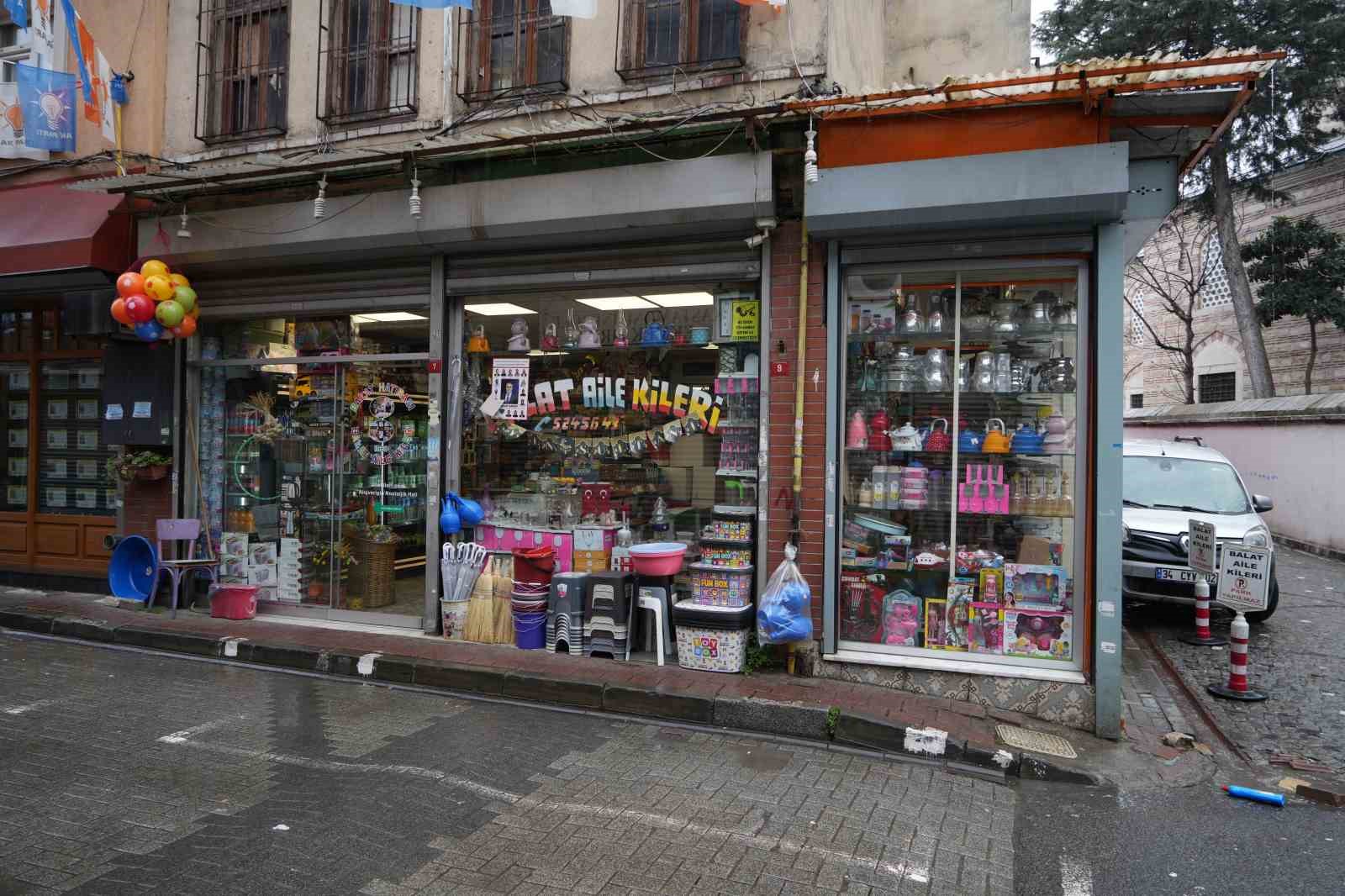 65 yıldır süpermarketlere karşı mahalle bakkalı