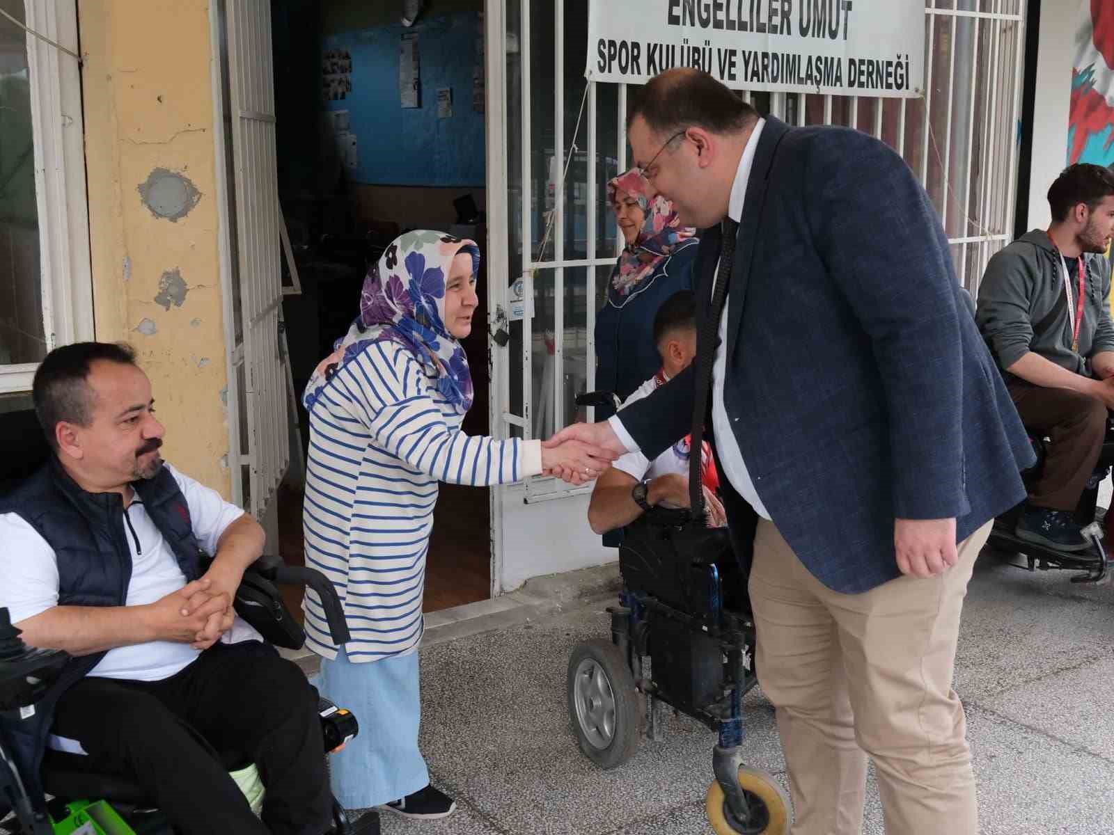 Rekt&ouml;r Yardımcısı Prof. Dr. Sezgin Zeren: "Sporcularımızı tebrik ediyorum"
