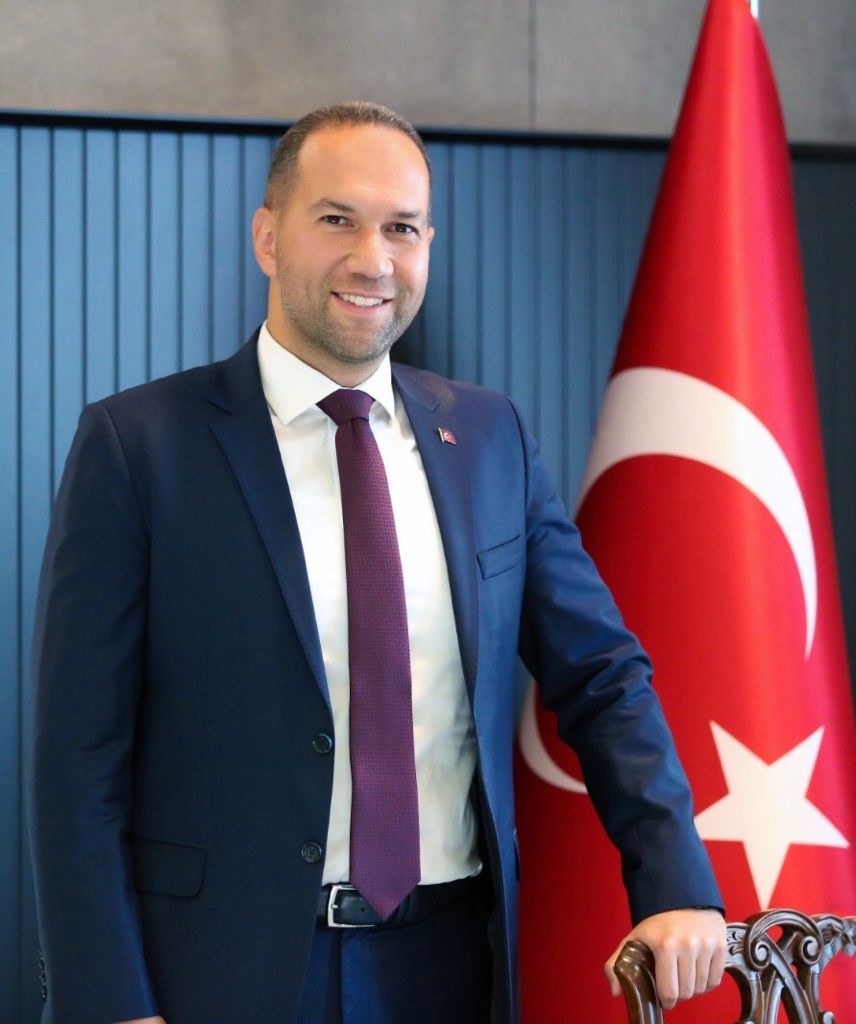 Başkan Özdemir: "Annelerimize olan borcumuzu ne yapsak ödeyemeyiz"