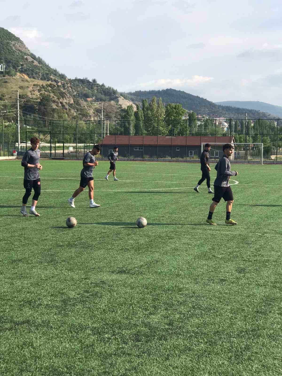 1969 Bilecik Spor Kulübü zorlu İzmirspor maçının hazırlıklarını tamamladı
