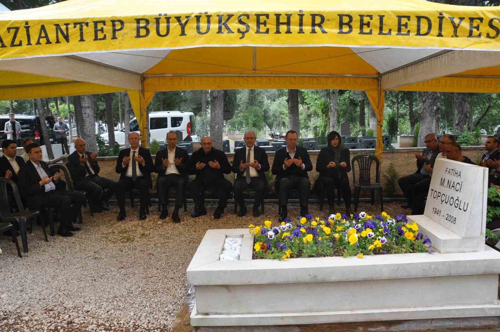 M. Naci Top&ccedil;uoğlu dualarla anıldı
