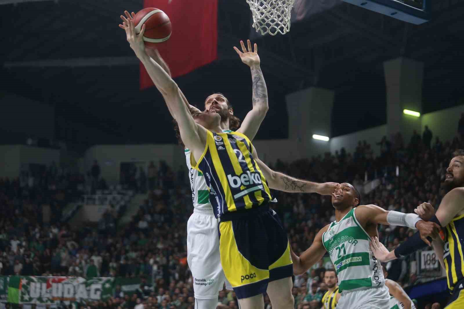 Türkiye Sigorta Basketbol Süper Ligi: Bursaspor: 112 - Fenerbahçe: 116
