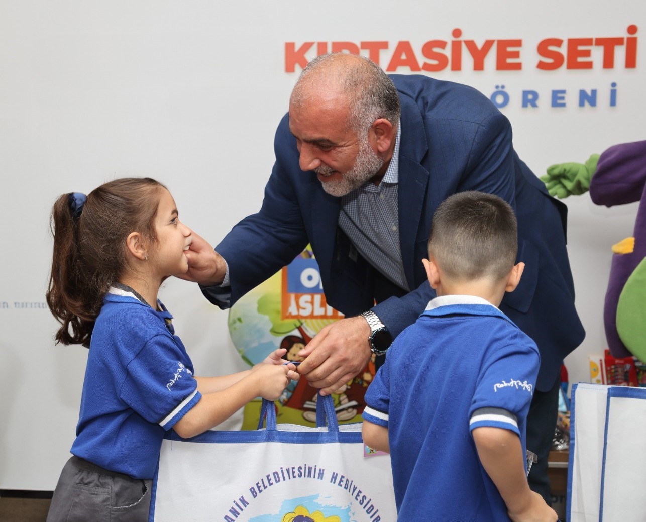 Başkan Sandık&ccedil;ı: &ldquo;&Ouml;ğrencilerimize yıllık 28 milyon TL destek sağlıyoruz&rdquo;
