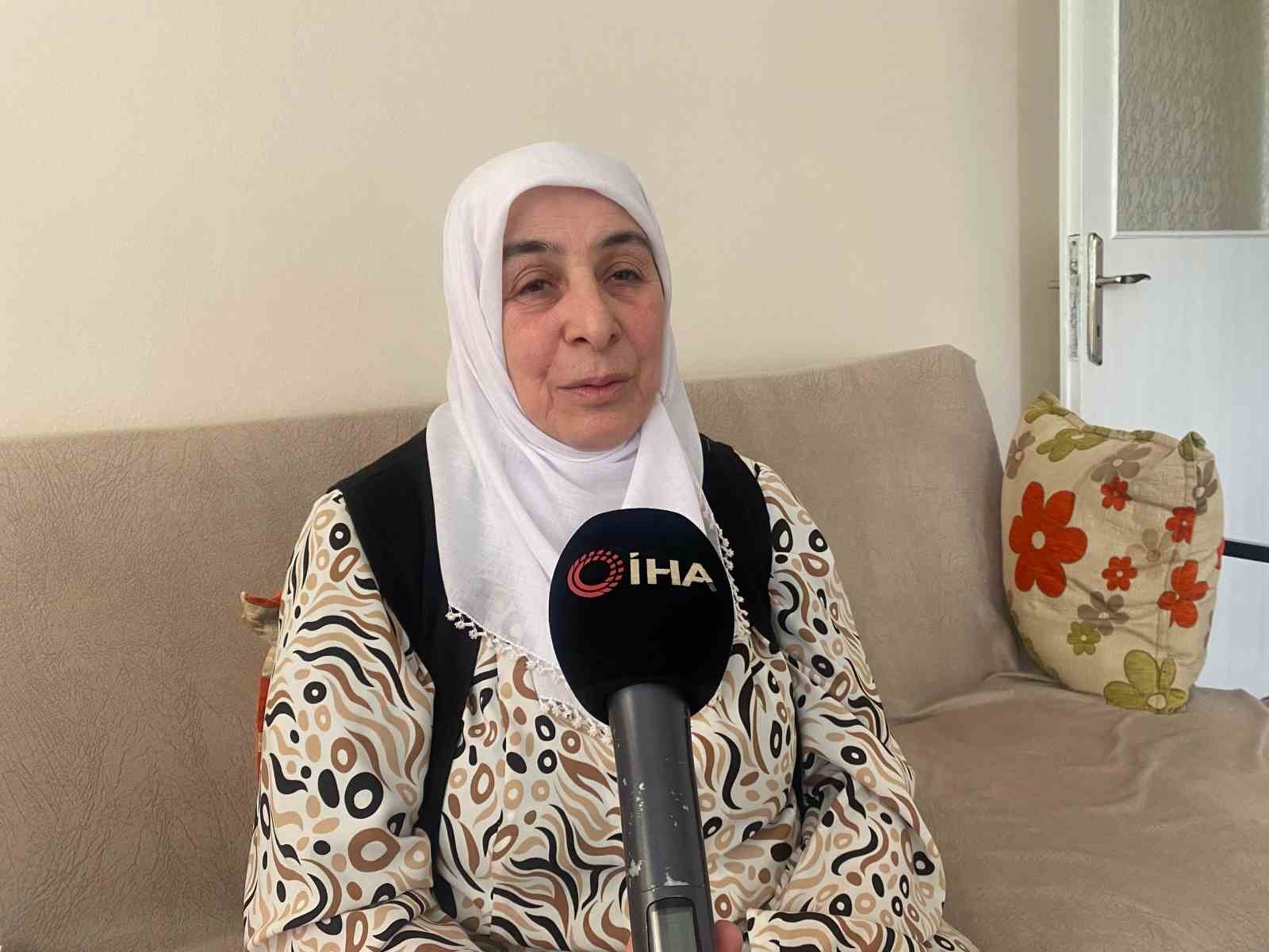 Depremde evladını kaybeden annenin en acı &lsquo;Anneler G&uuml;n&uuml;&rsquo;
