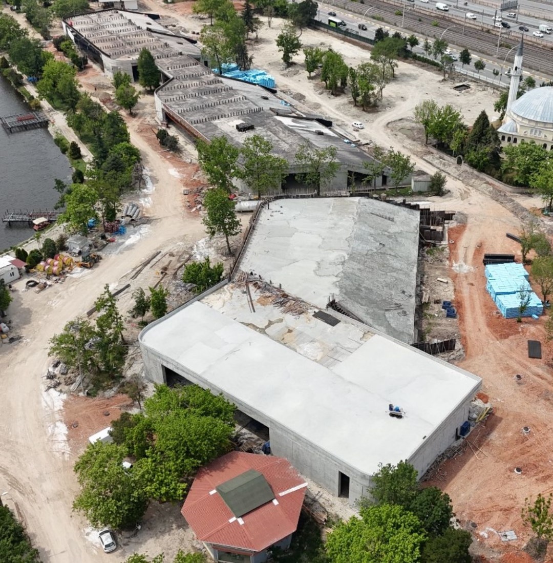 İzmit Millet Bahçesinin kaba inşaatı tamamlandı