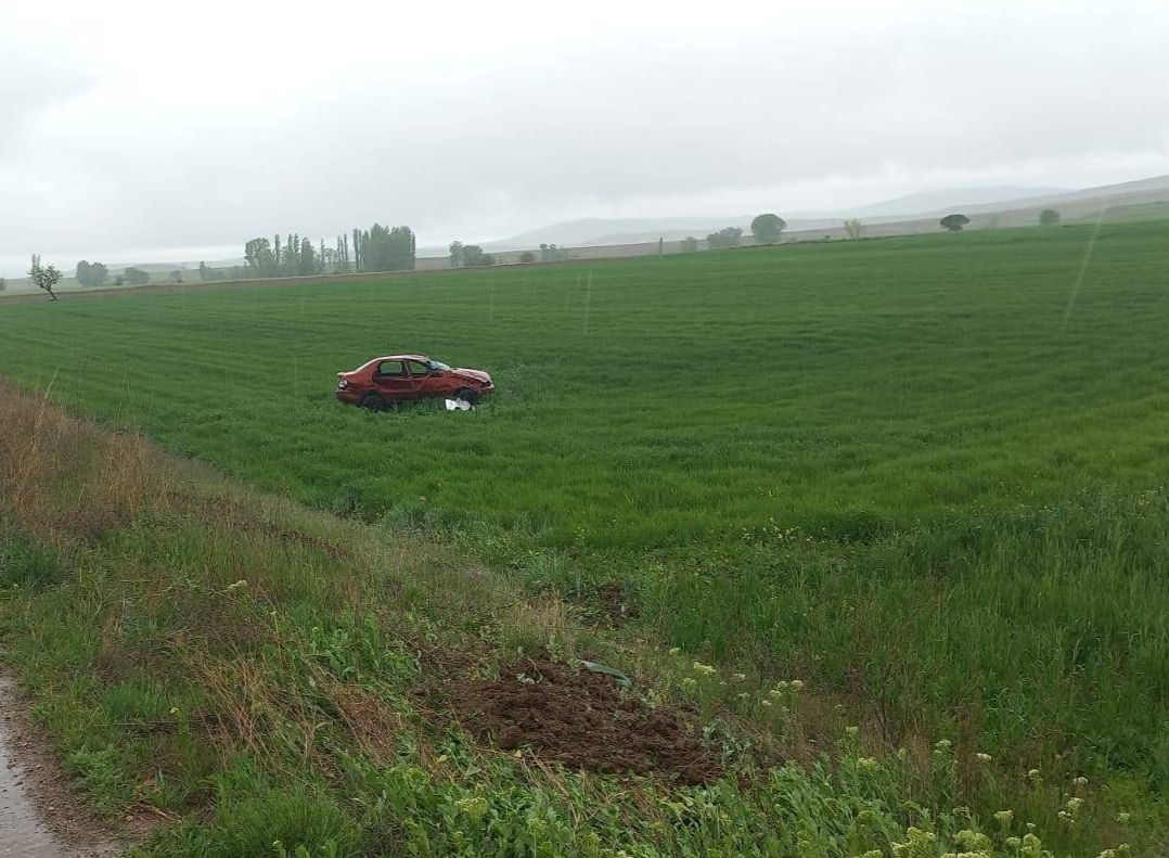 Sivas’ta trafik kazası, 1’i çocuk 2 ölü, 5 yaralı