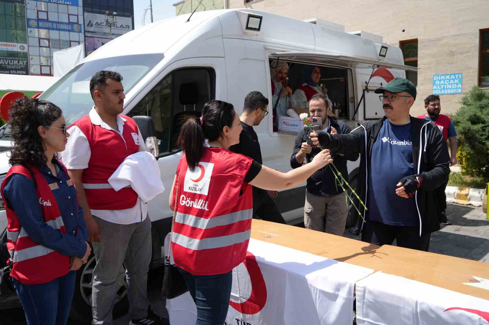 Iğdır’da Anneler Günü için pedal çevirdiler
