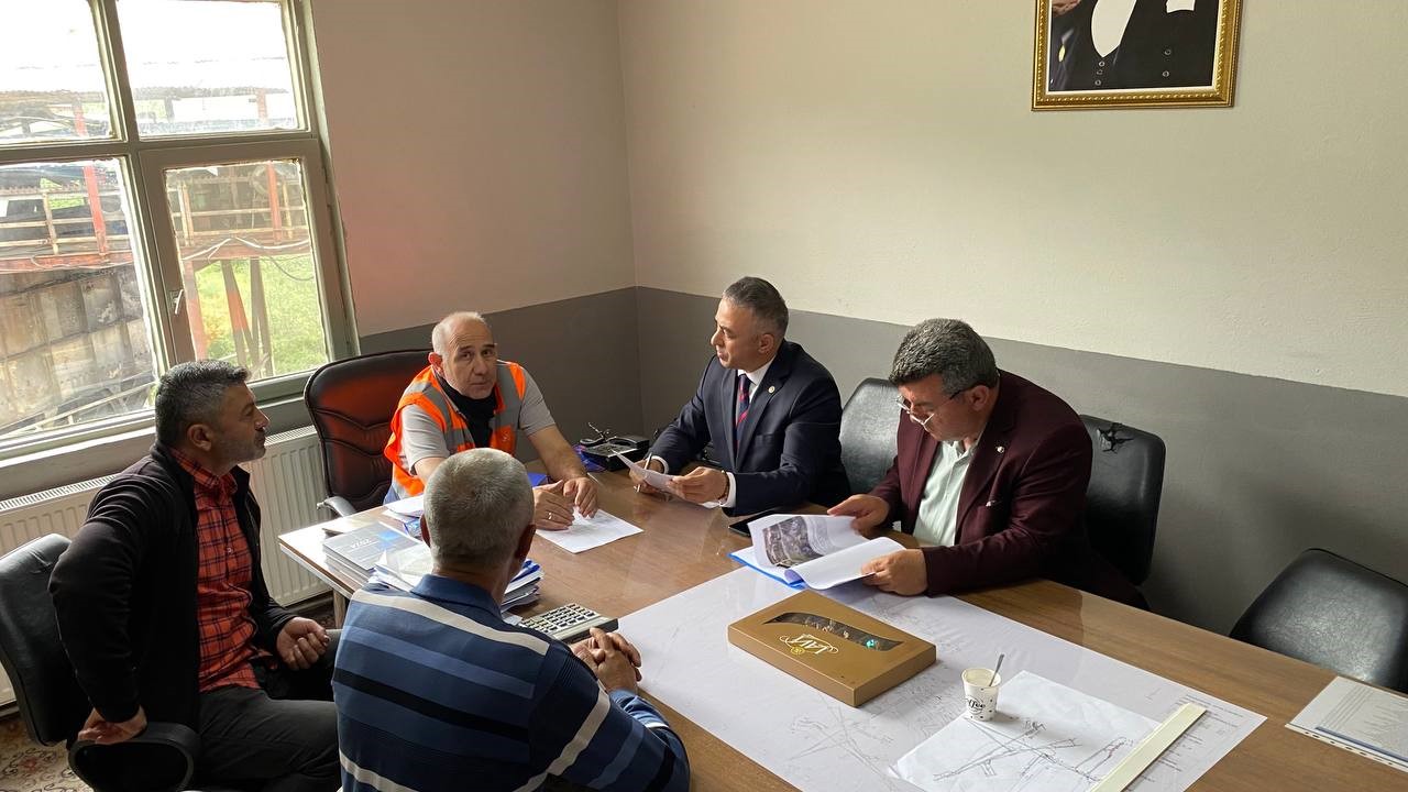 Alpagut Linyit kömür işletmesinde 88 işçi tarafından başlatılan eylem sürüyor