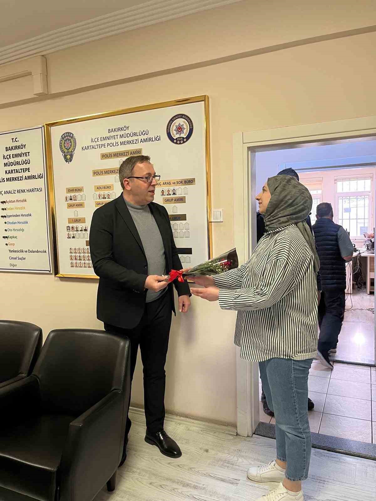 Bakırk&ouml;y İl&ccedil;e Emniyet M&uuml;d&uuml;r&uuml; Şahin&rsquo;den Anneler G&uuml;n&uuml; ziyareti 