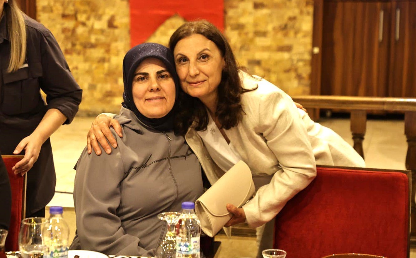 Tuba Işın ve Emine Kahveci şehit anneleri ile bir araya geldi
