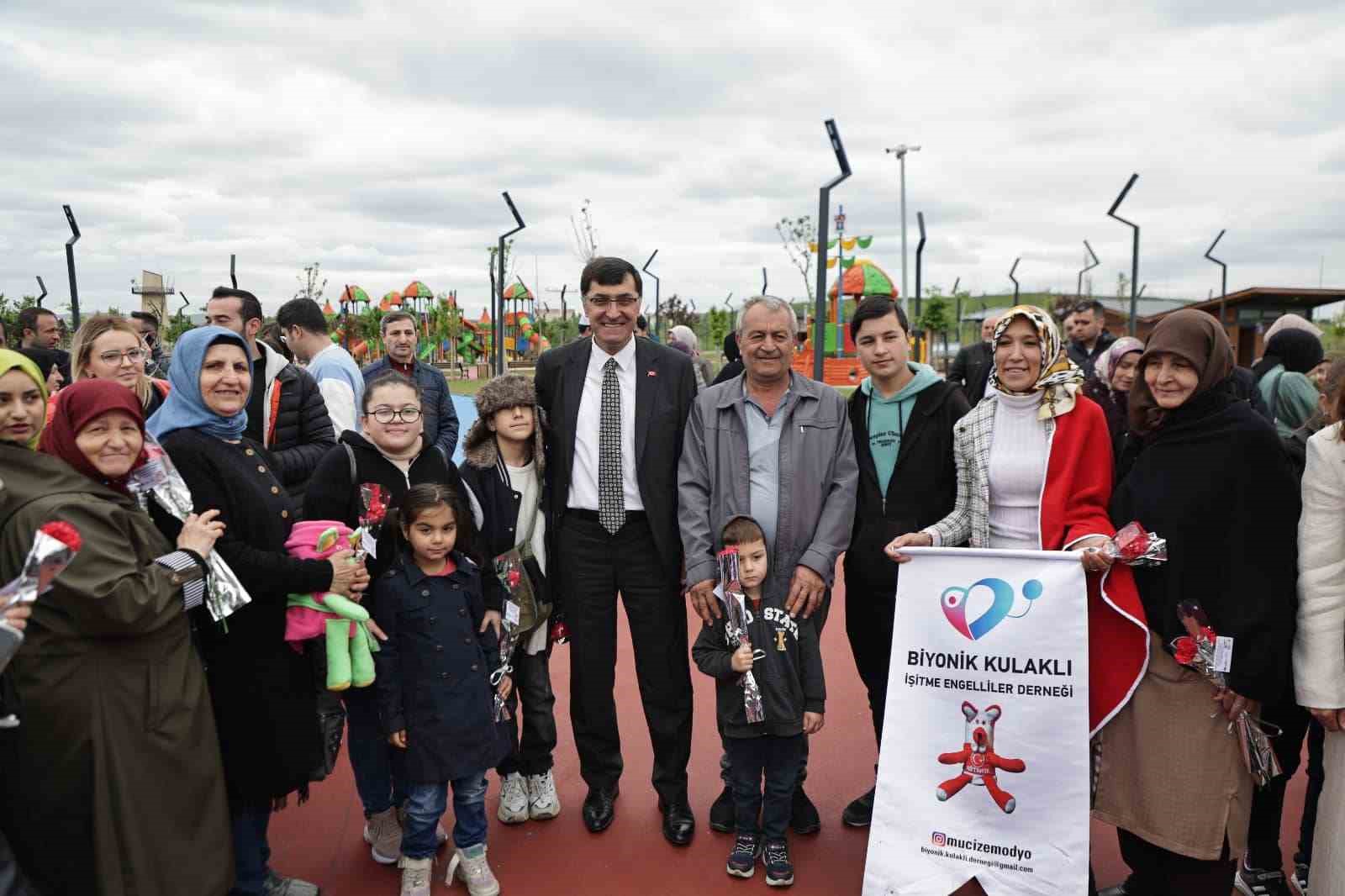 Başkan Ey&uuml;p Kahveci, doğa y&uuml;r&uuml;y&uuml;ş&uuml; etkinliğine katıldı
