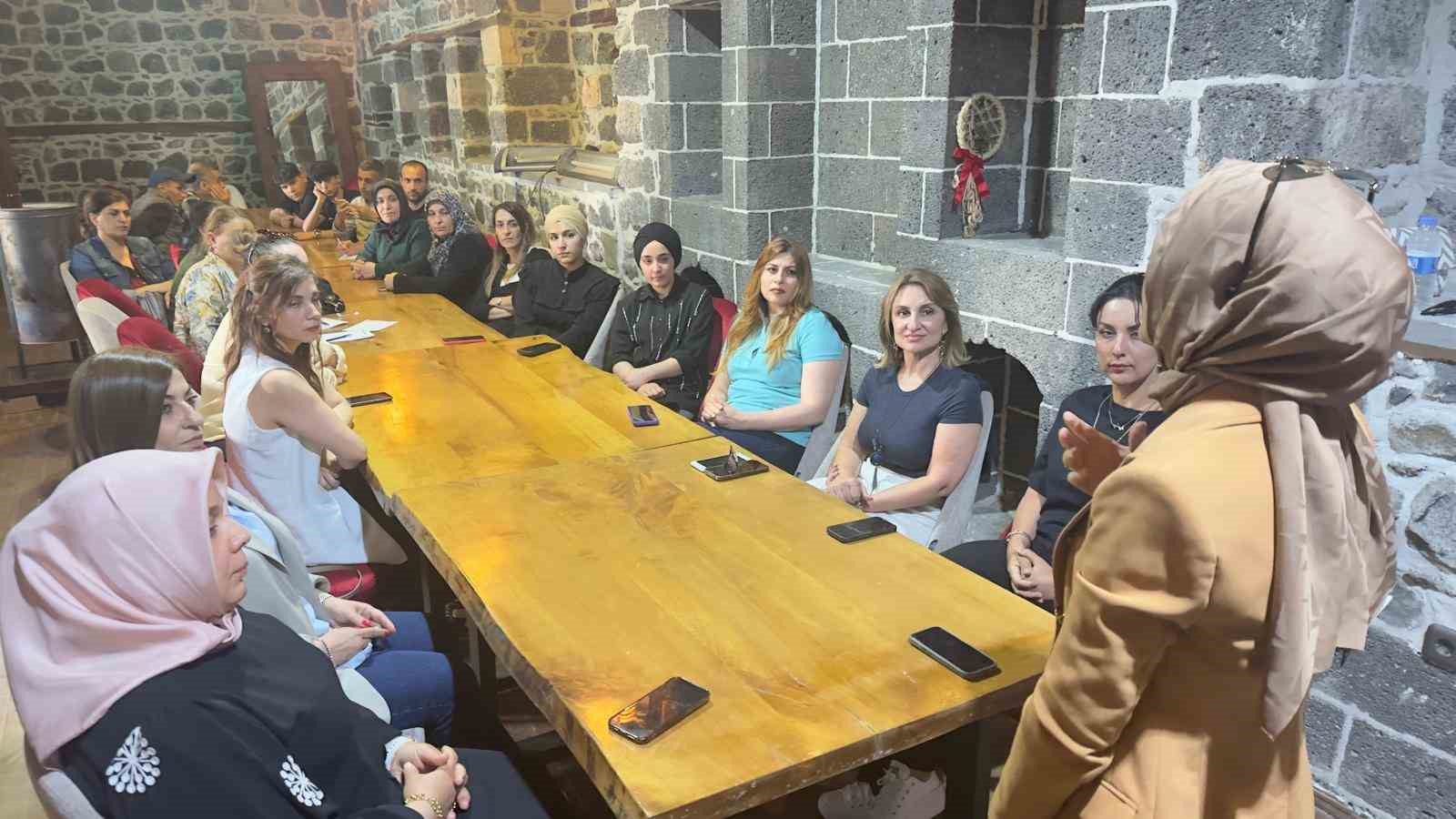 Diyarbakır&rsquo;da işletmelere hijyen eğitimi
