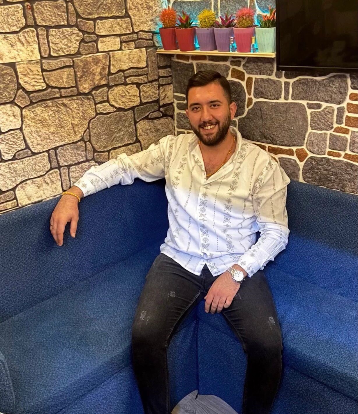 Otomobil baraj g&ouml;l&uuml;ne d&uuml;şt&uuml;: 1 &ouml;l&uuml;, 1 yaralı
