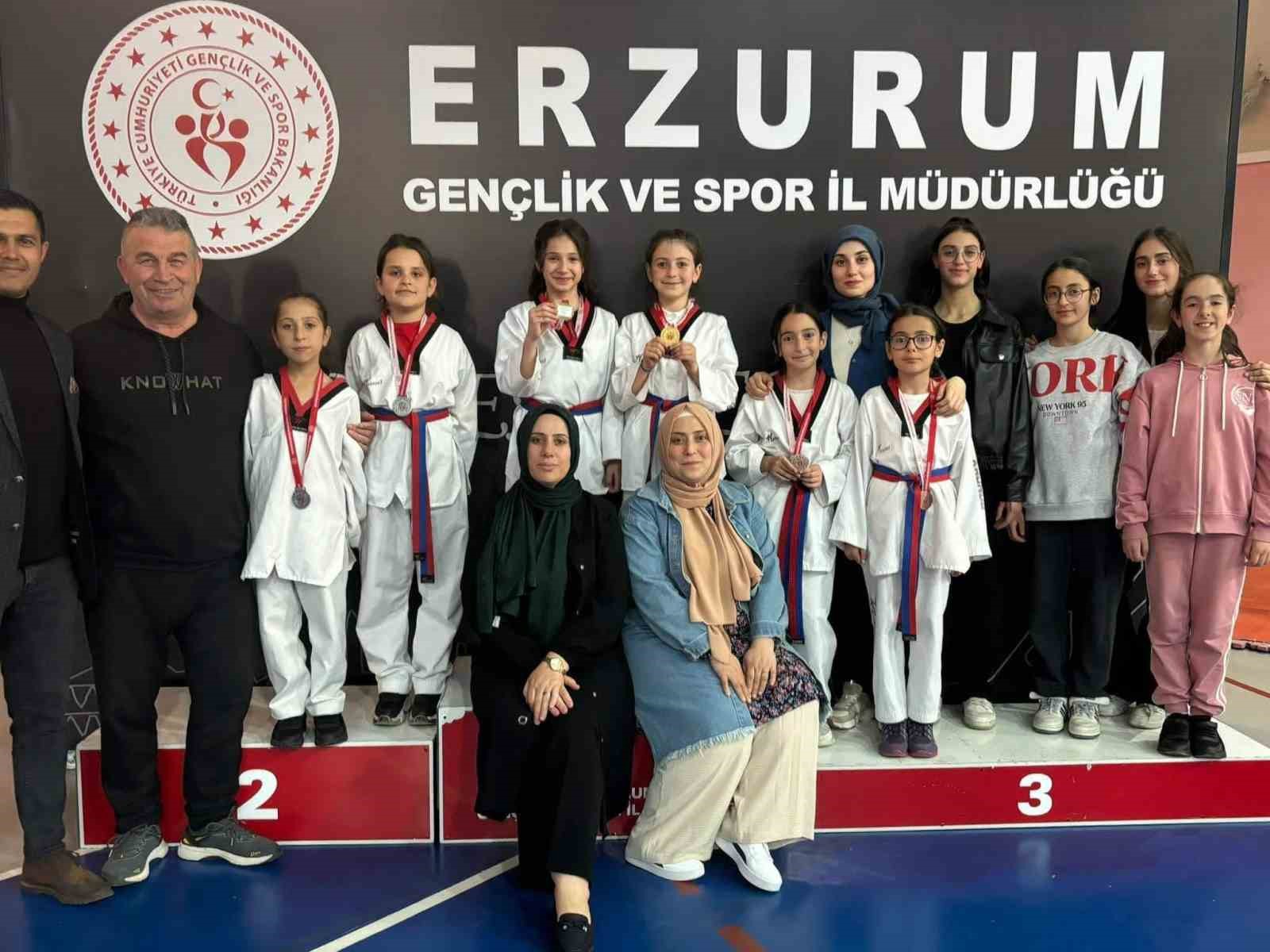 İspirli sporcular bölge Taekwondo müsabakalarına damga vurdu
