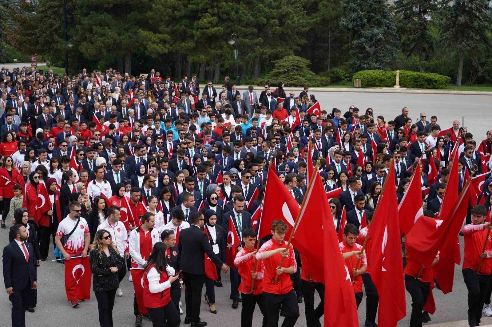 19 Mayıs ile Gençlik Haftası, tüm yurtta coşkuyla kutlanacak
