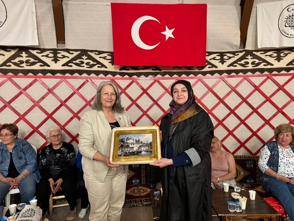 Emekli vali ve b&uuml;rokrat eşleri &Ccedil;orum&rsquo;u gezdi
