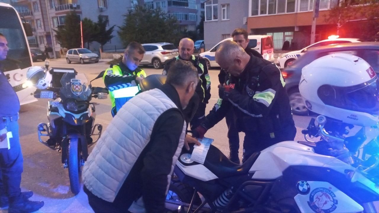 Edirne&rsquo;de alkoll&uuml; minib&uuml;s şof&ouml;r&uuml;: "Ehliyetime el konulması &ccedil;ok iyi oldu"
