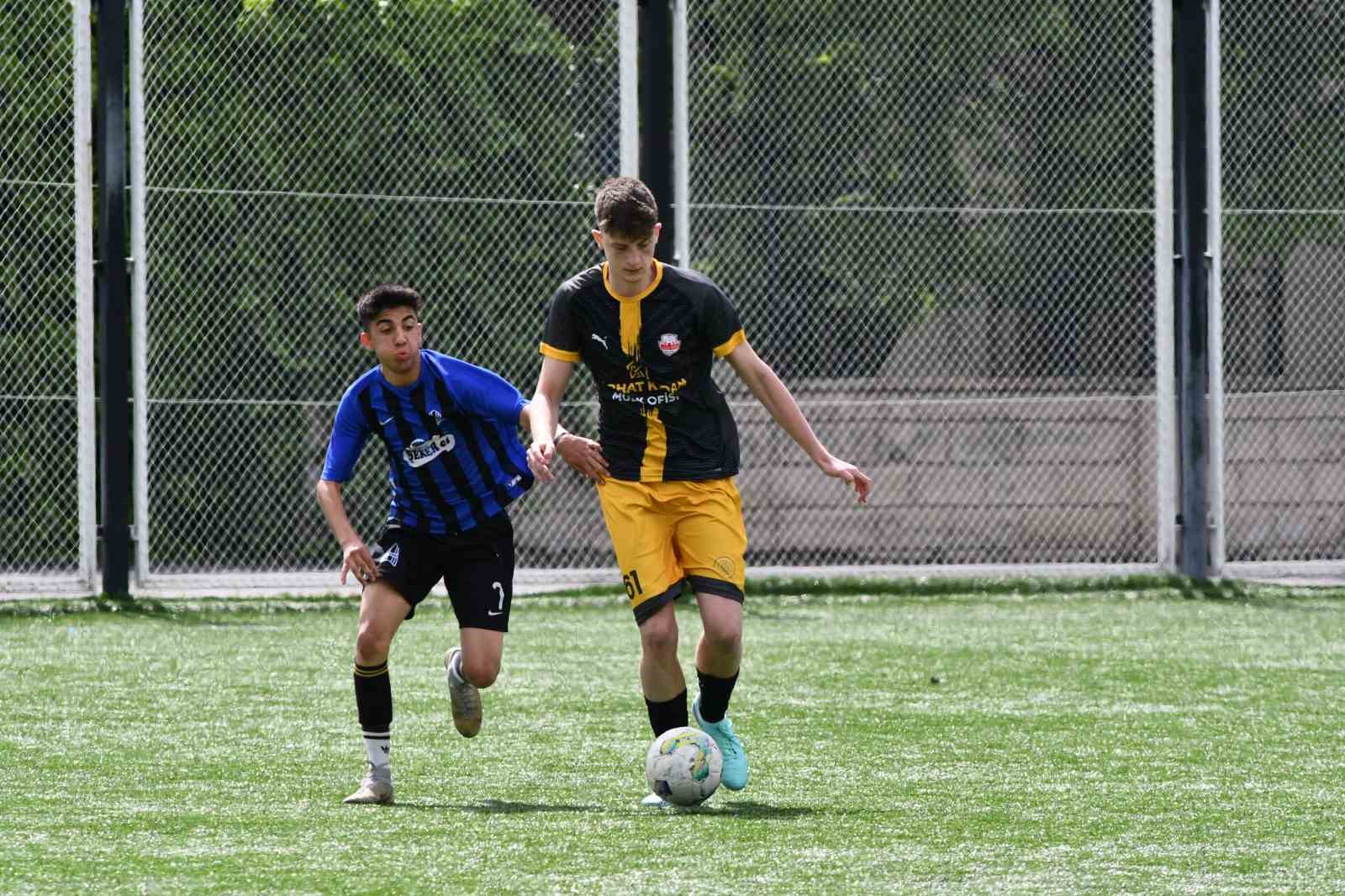 Kayseri U17 Ligi: Erciyesgücü FK: 3- Talas Anayurtspor: 0
